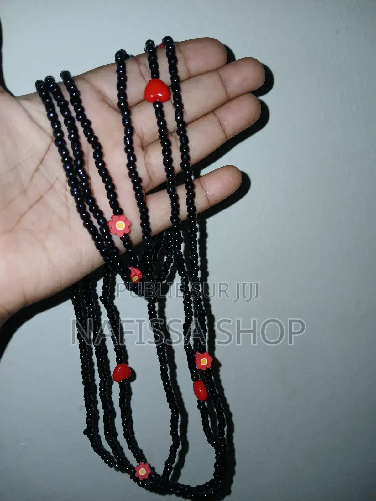 Bayas, Perle De Taille