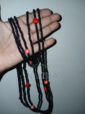 Bayas, Perle De Taille