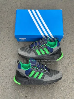 Chaussure Adidas Neuf