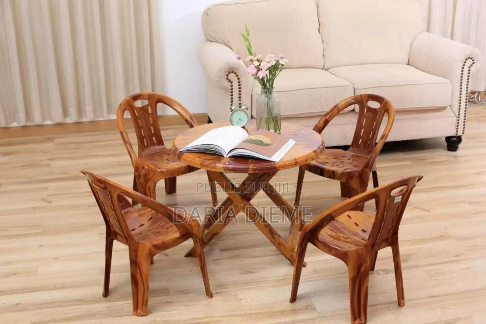 Table À Manger 4 Plus 4 Places