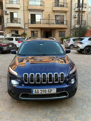 Photo - Jeep Cherokee 2015 Turquoise