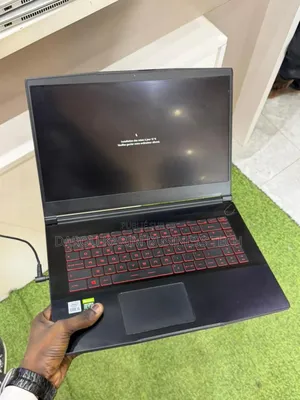 New Ordinateur Portable MSI 16GB Intel Core I5 SSD 512GB