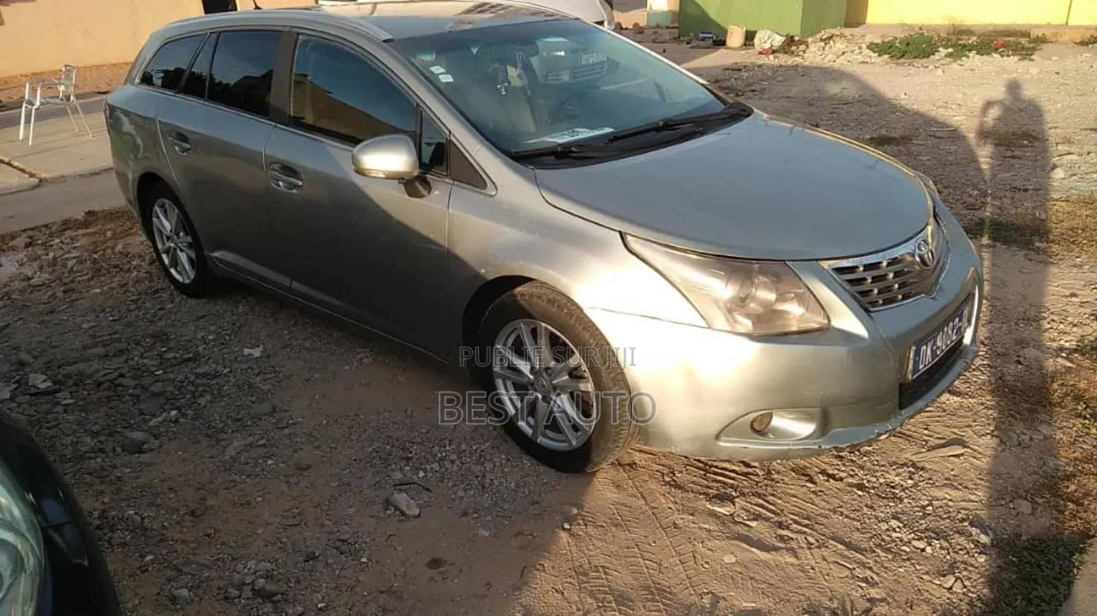 Toyota Avensis 2011 Gris