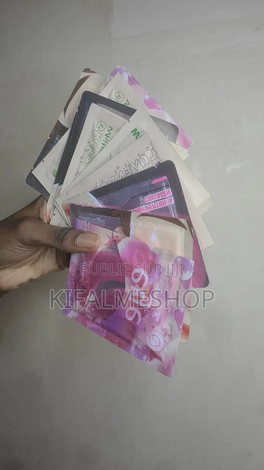 Lot 13 Masques Anti Cerne Et 8 Lèvre