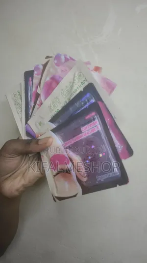 Lot 13 Masques Anti Cerne Et 8 Lèvre