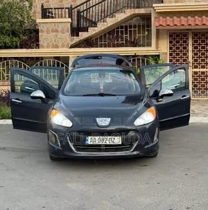 Photo - Peugeot 308 2013