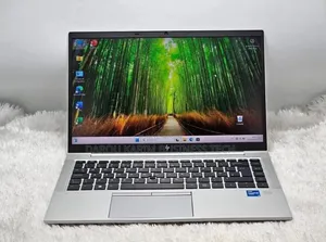 Photo - New Ordinateur Portable HP EliteBook 840 G7 8GB Intel Core I5 SSD 256GB