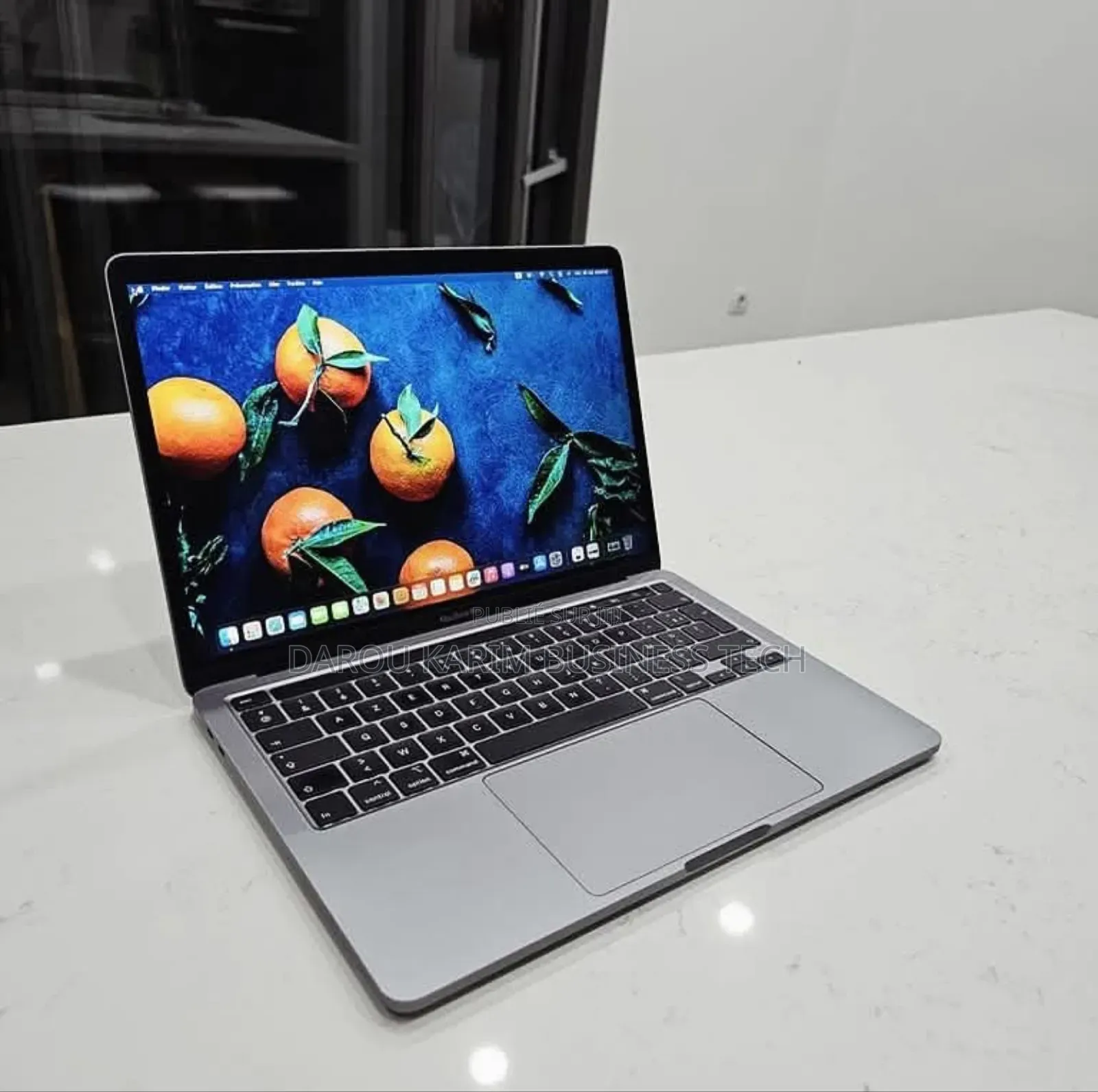 New Apple MacBook Pro 2020 32GB Intel Core I7 SSD 512GB