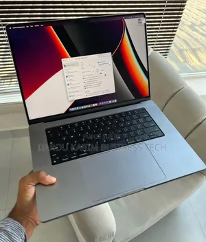 New Apple MacBook Pro 2021 M1 16GB Apple M1 SSD 512GB