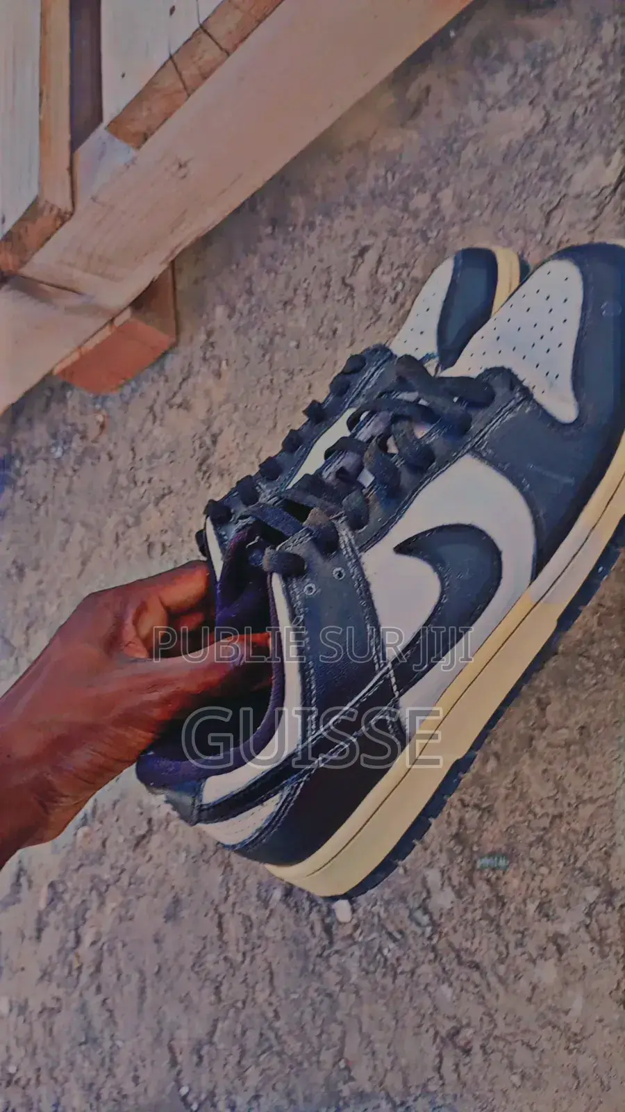 Magnifique Paire De Nike Dunk Low Dans Le Coloris Intemporel Noir