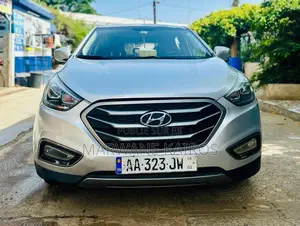 Photo - Hyundai Tucson 2016 Gris