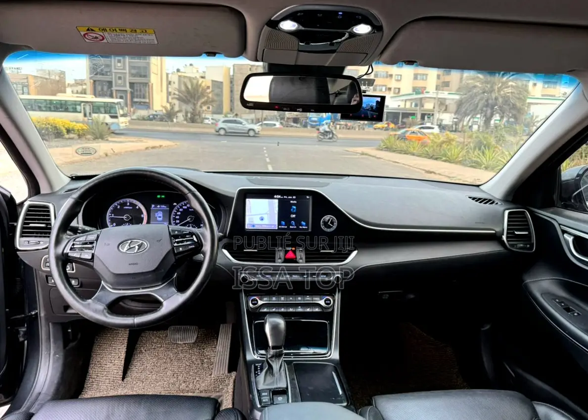 Hyundai Grandeur 2017 Black