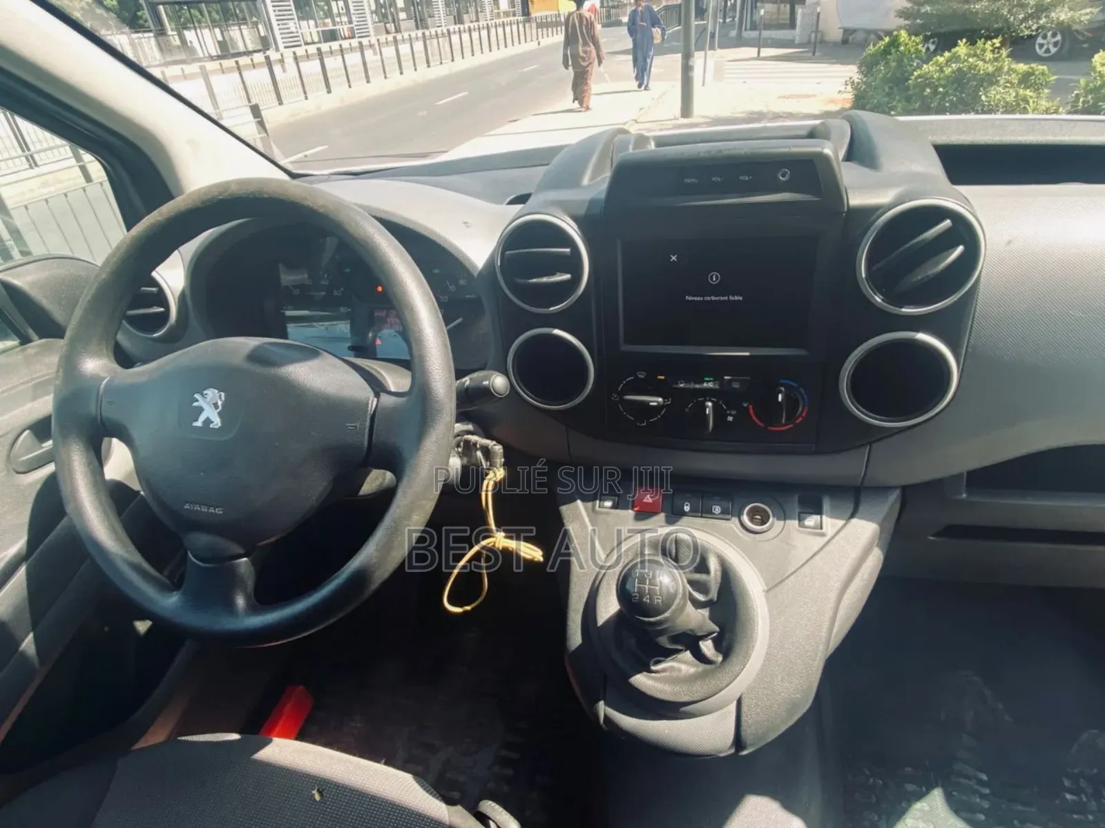 Peugeot Partenaire 2017 Blanc