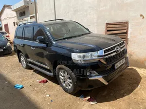 Toyota Land Cruiser Prado 2018 Black