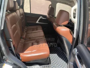 Toyota Land Cruiser Prado 2018 Black