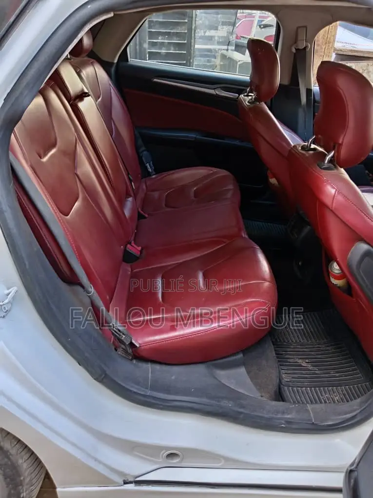 Ford Fusion 2014 Blanc