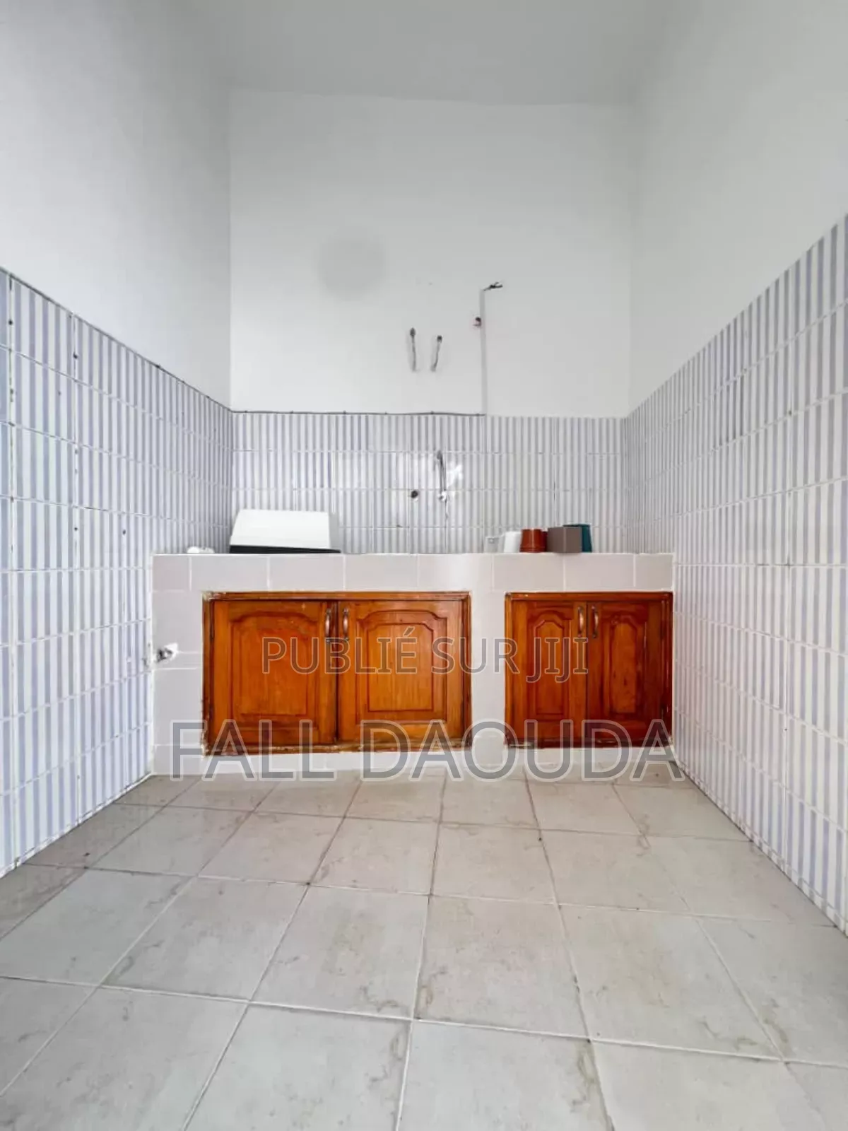 1chbre Villa dans Villa, Ngor à Louer