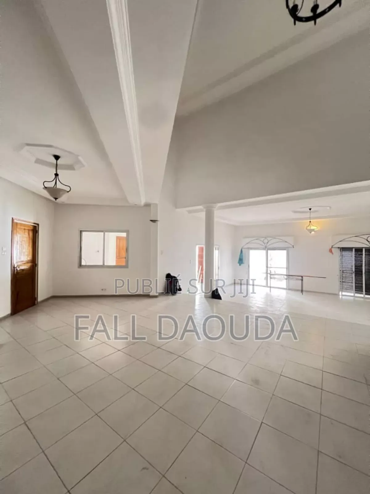 1chbre Villa dans Villa, Ngor à Louer