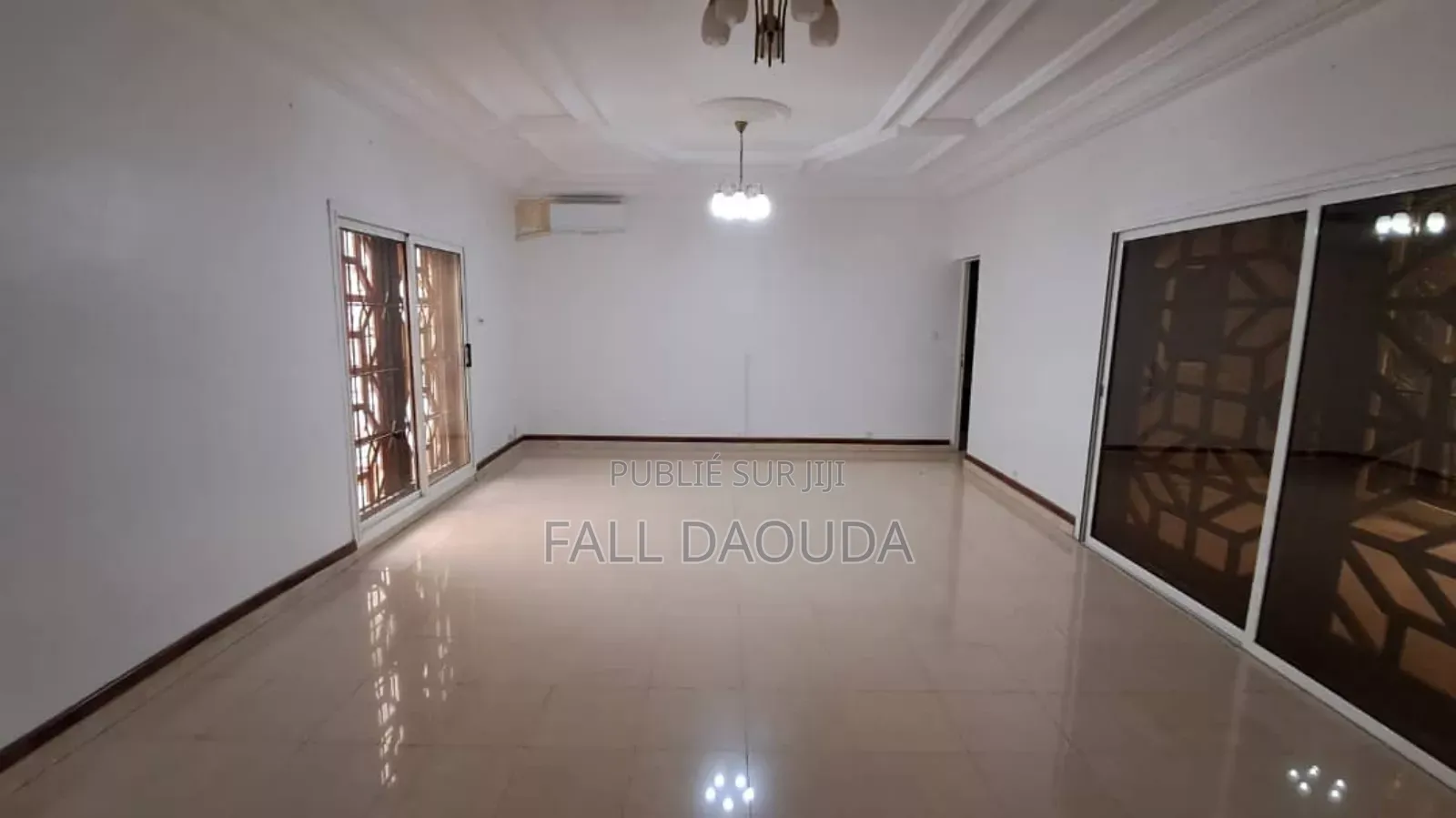 1chbre Villa dans Villa, Fann-Point E-Amitié à Louer