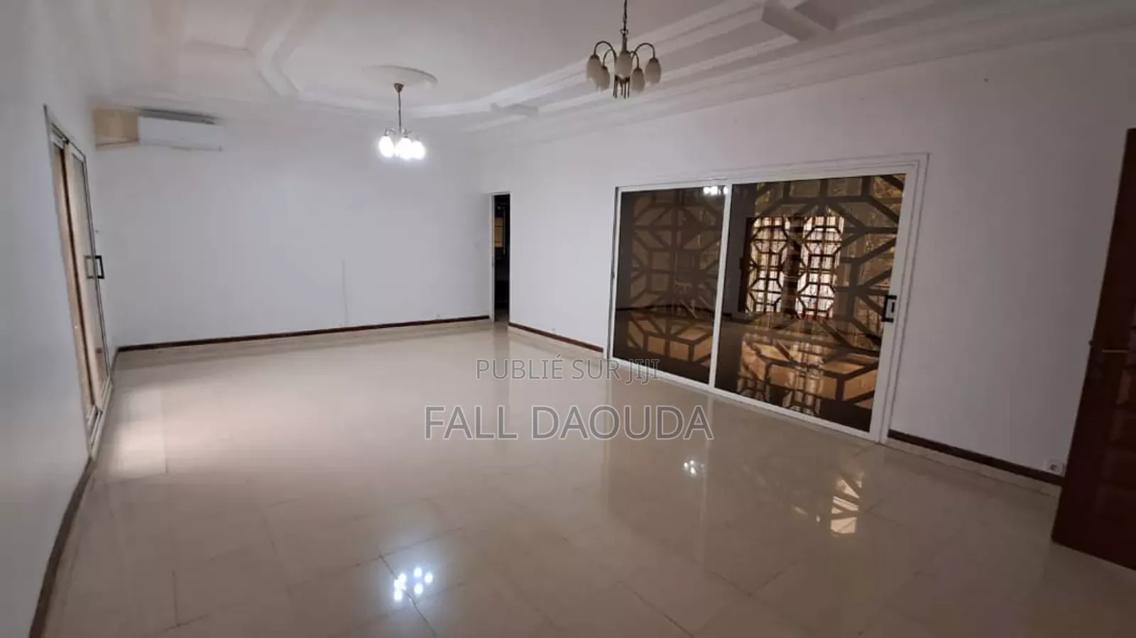 1chbre Villa dans Villa, Fann-Point E-Amitié à Louer