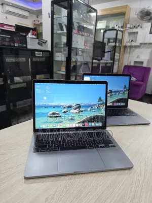 Photo - Ordinateur Portable Apple MacBook Pro 2020 32GB Intel Core I7 SSD 512GB