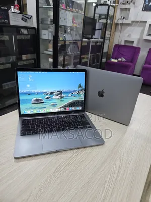 Ordinateur Portable Apple MacBook Pro 2020 32GB Intel Core I7 SSD 512GB