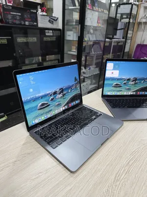 Ordinateur Portable Apple MacBook Pro 2020 32GB Intel Core I7 SSD 512GB