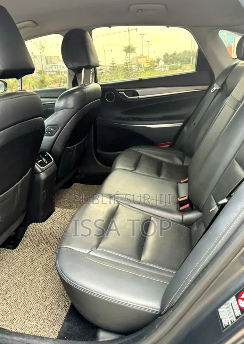 Hyundai Grandeur 2017 Black