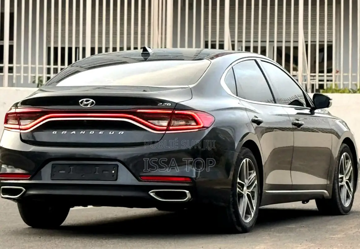 Hyundai Grandeur 2017 Black