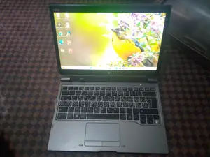 Photo - Ordinateur portable Fujitsu Stylistic Q702 8GB Intel Core i5 SSD 128GB