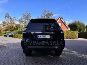 Toyota Land Cruiser Prado 2.7 2022 Black