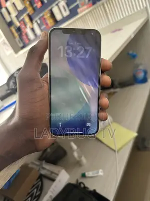 New Apple iPhone 12 64 GB Blanc