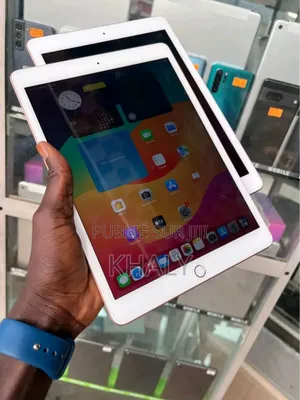 New Apple iPad 2 Wi-Fi + 3G 64 GB Blanc