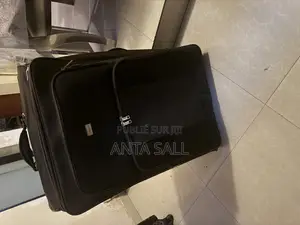 Photo - Valise D’Occasion De La Marque Cobain