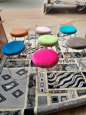 Photo - Tabouret Disponible