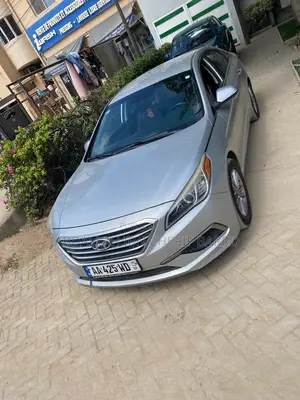 Photo - Hyundai Sonata 2016 Beige