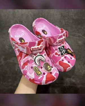 Photo - Crocs Bape