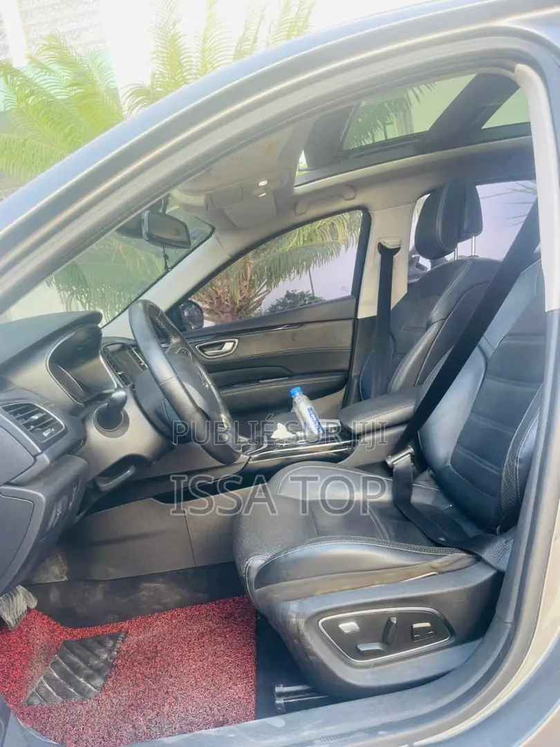 Renault Samsung SM6 2017 Gris