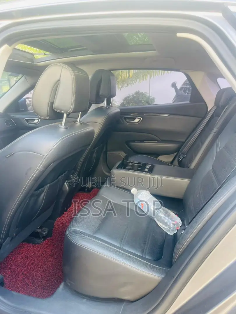 Renault Samsung SM6 2017 Gris