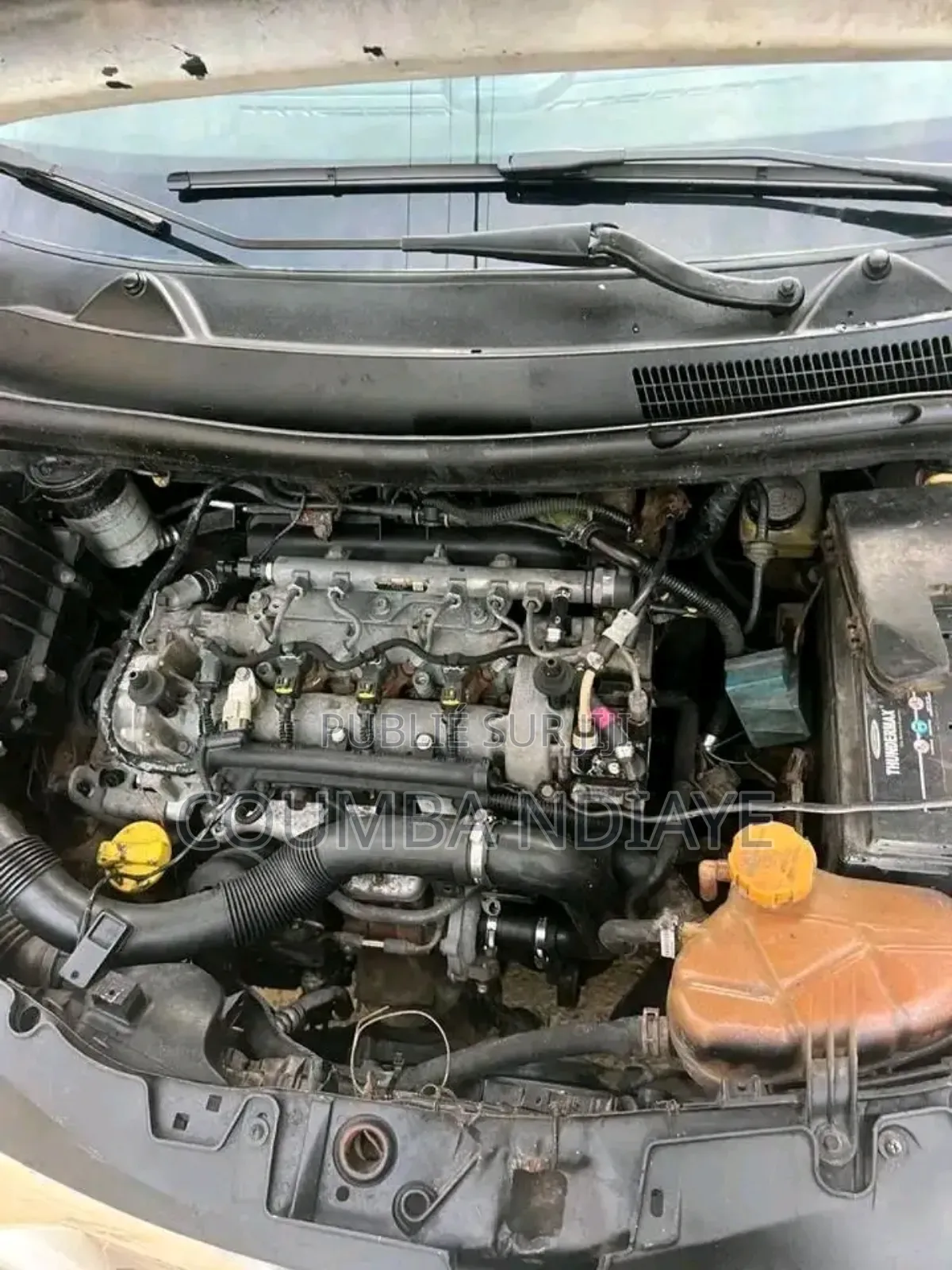 Opel Corsa 1.4 Enjoy Flex-Fix 2010 Blanc cassé