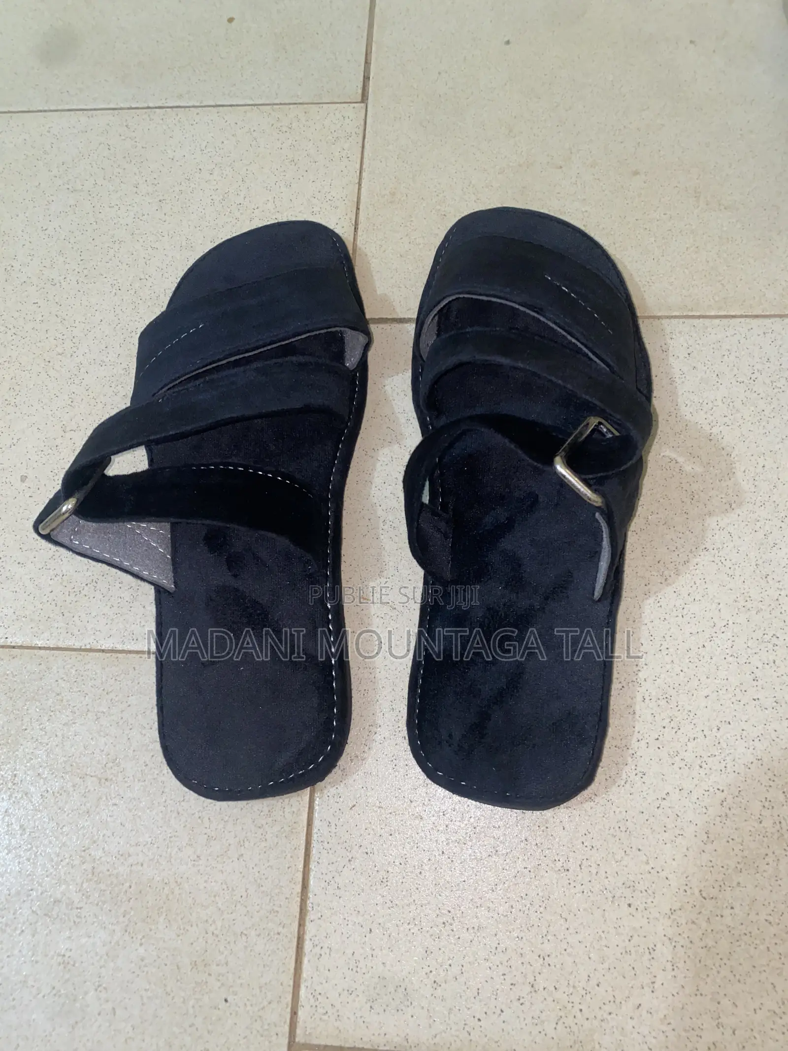 Je Vend Des Chaussures (Sandales)