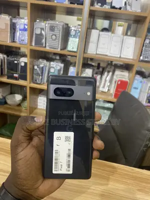 Photo - New Google Pixel 7 128 GB Black