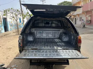 Mitsubishi L200 Double Cab 2.5 136hp 2006 Black