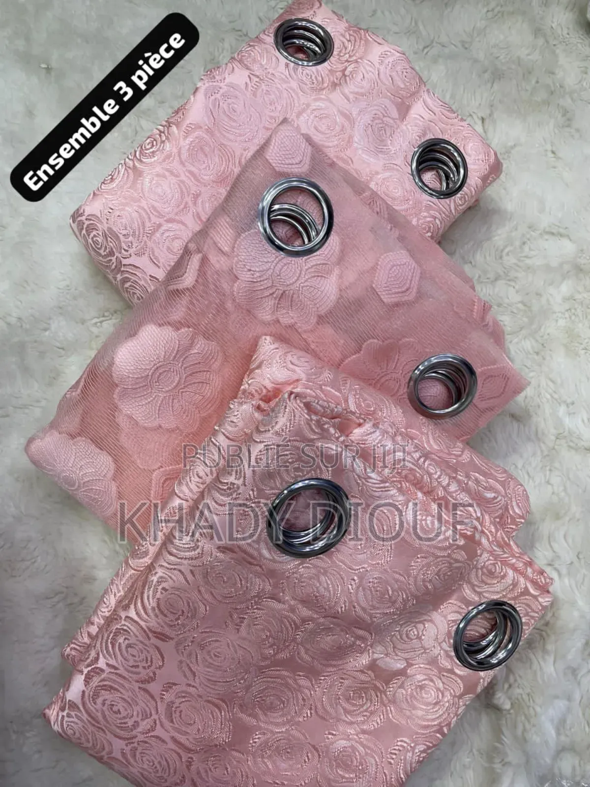 Rideaux Lourd Et Léger