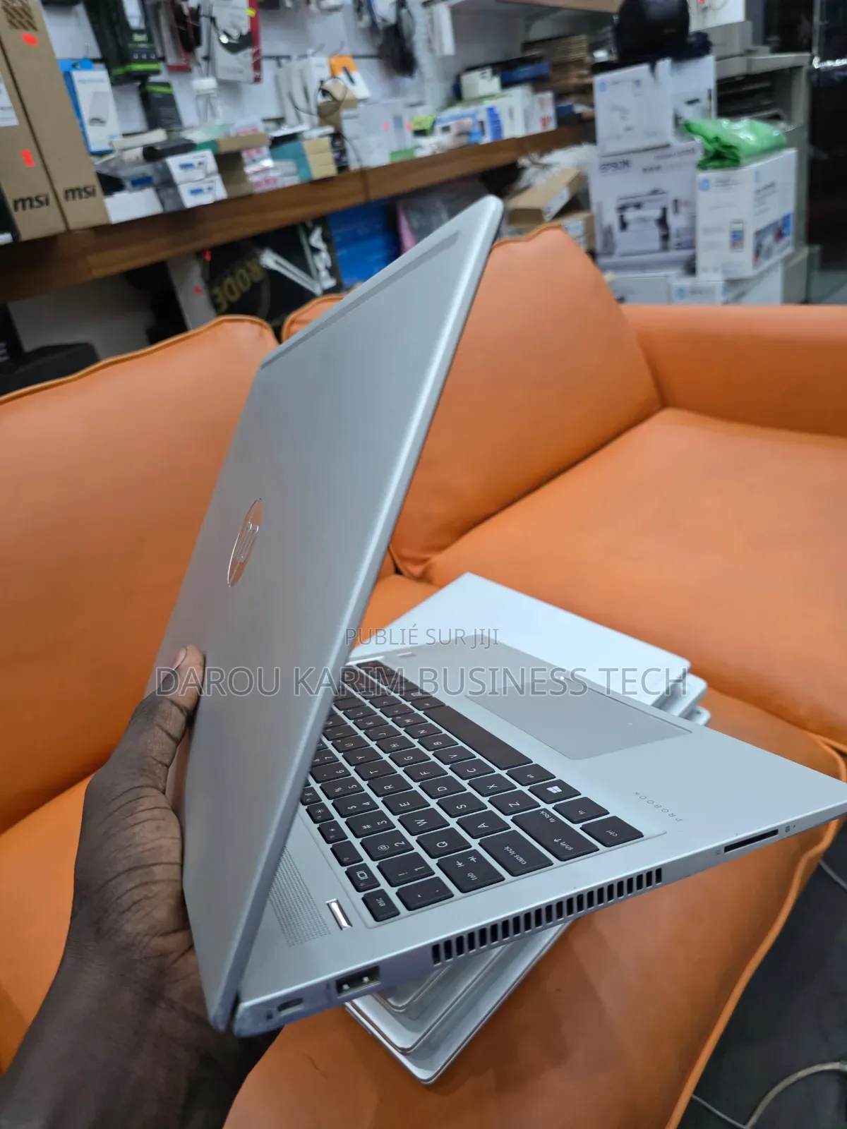 New Ordinateur Portable HP ProBook 440 G7 8GB AMD Ryzen 3 HDD+SSD 500GB