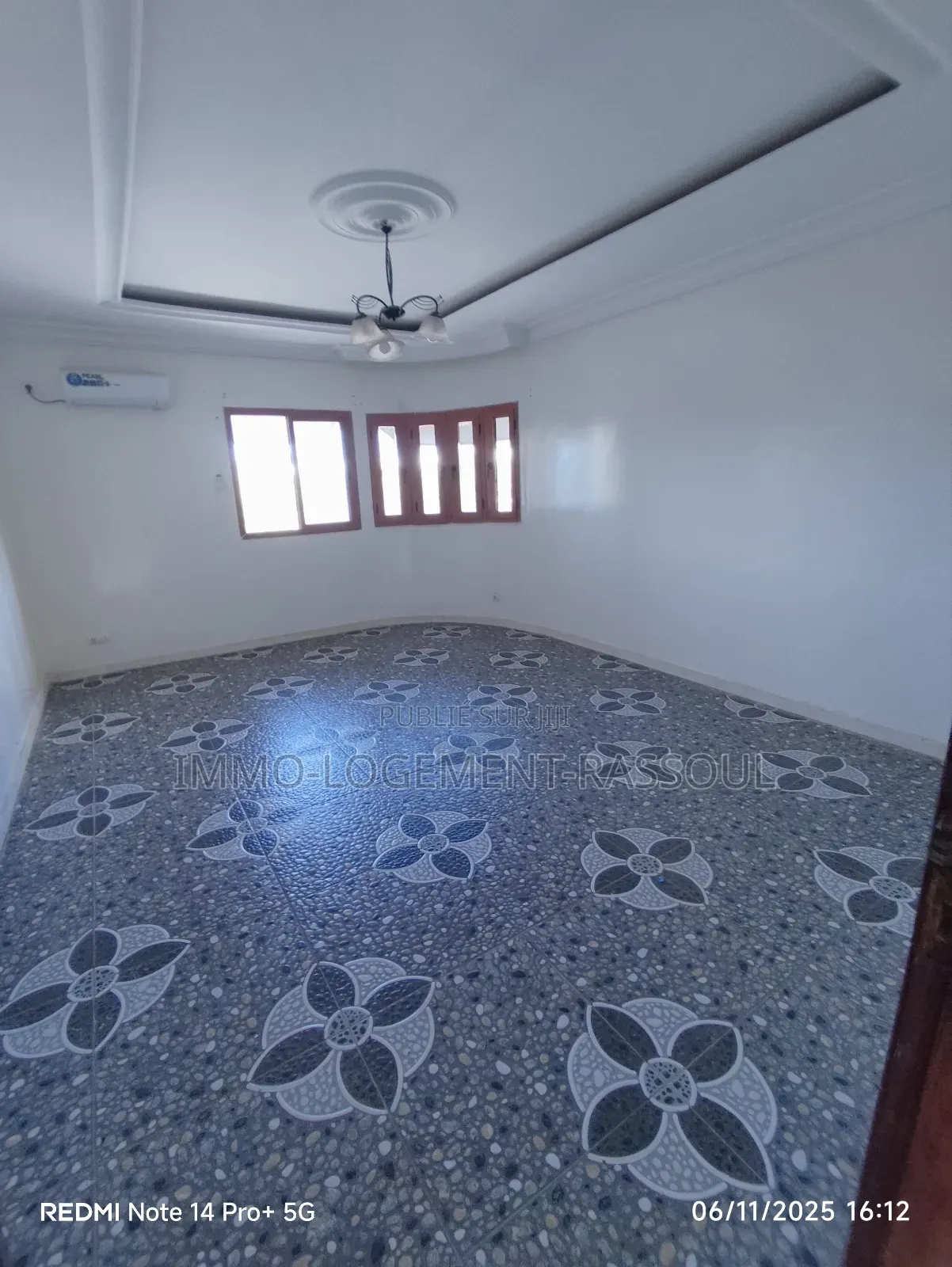 5chbre Villa dans , Mermoz Sacré-Cœur à Louer