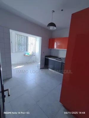 5chbre Villa dans , Mermoz Sacré-Cœur à Louer