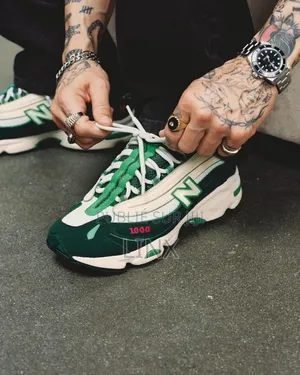 Photo - New Balance Sneakers 1000 Disponible