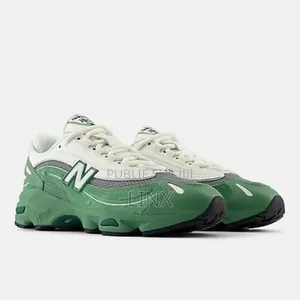 New Balance Sneakers 1000 Disponible Avec Livraison