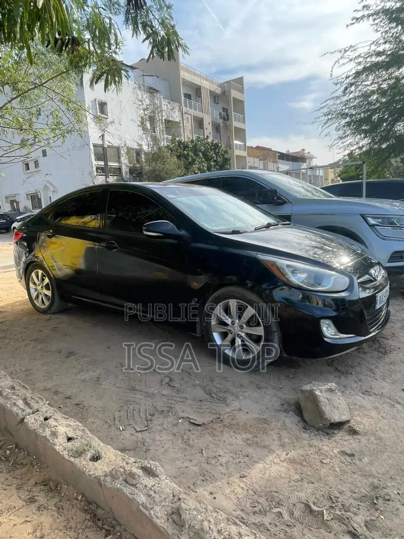 Hyundai Accent 2012 Black